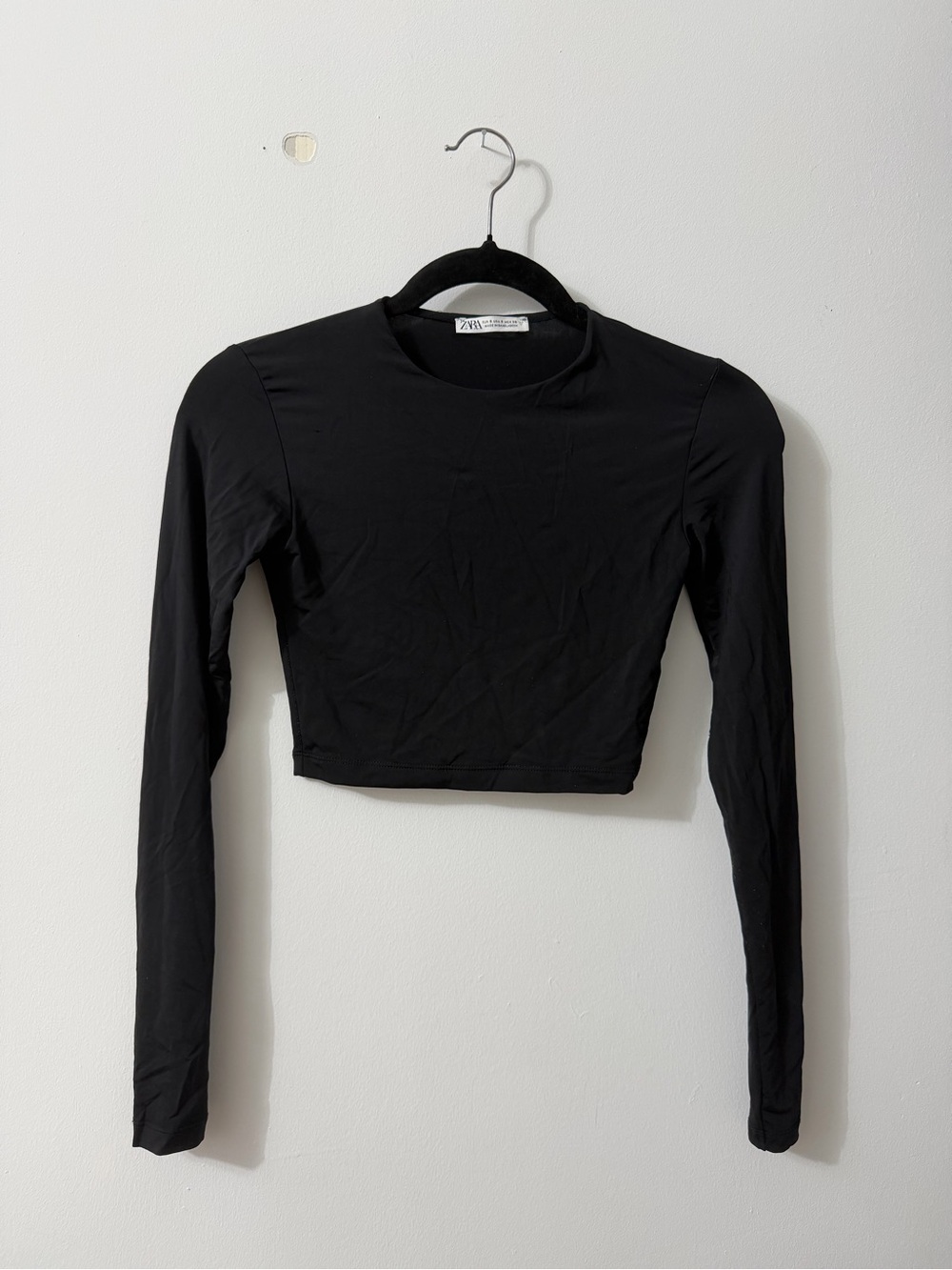 Zara Black Fitted Long-Sleeve Cropped Tee